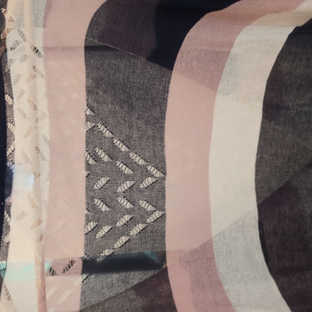 Sweater - Picture 5 of 7
